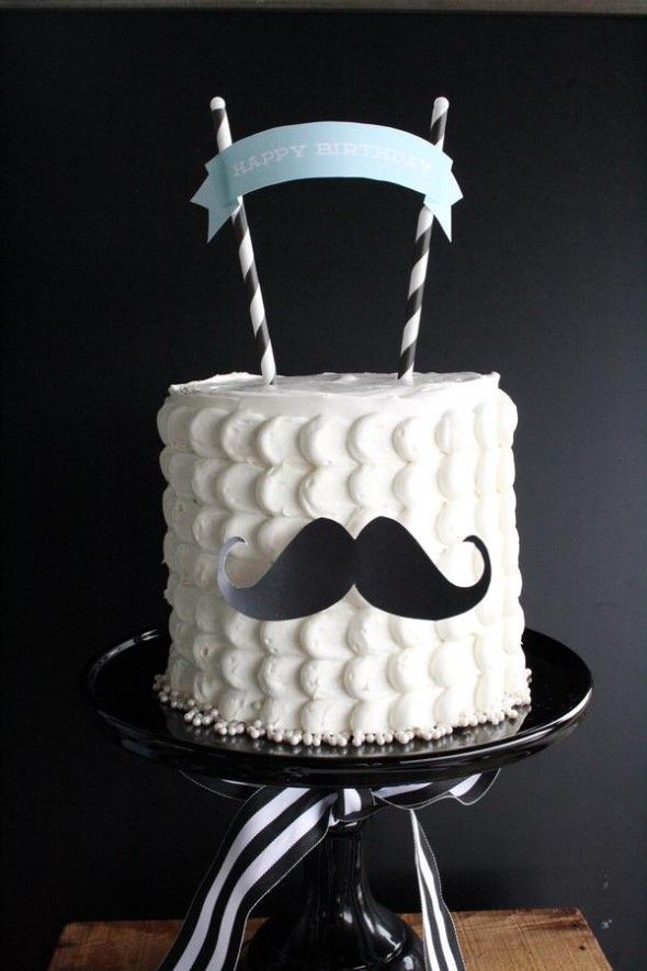 Bolo de Bigode